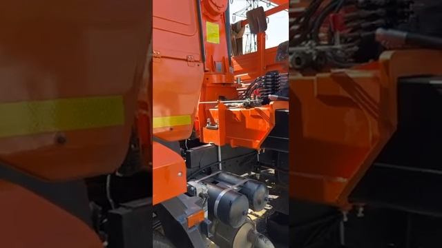 Обнаружили недостаток монтажа КМУ. Заменили напорный РВД от насоса с заниженным Ду смотреть онлайн