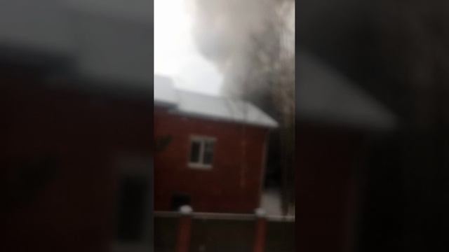 Горят соседи никто не постродал