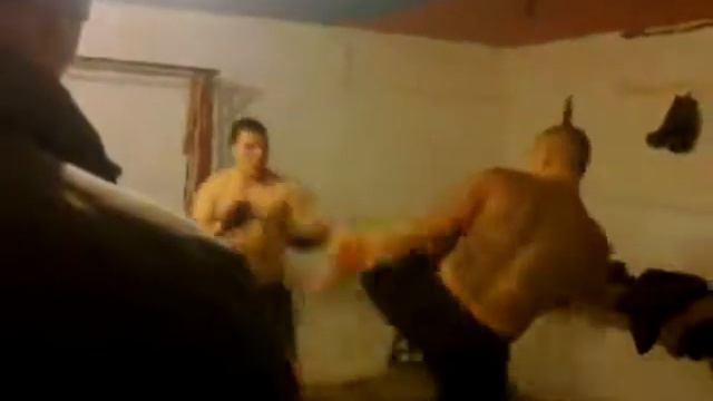 жестокий спаринг,из зоны пацанов смотреть онлайн
