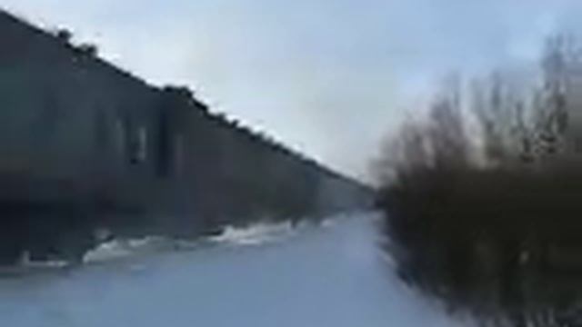 Поезд на перегоне Киров-Котласский - Матанцы смотреть онлайн