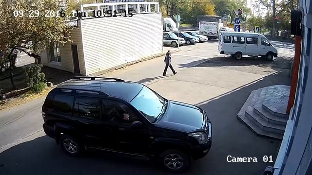 Hikvision DS-2CD2522FWD-IS смотреть онлайн