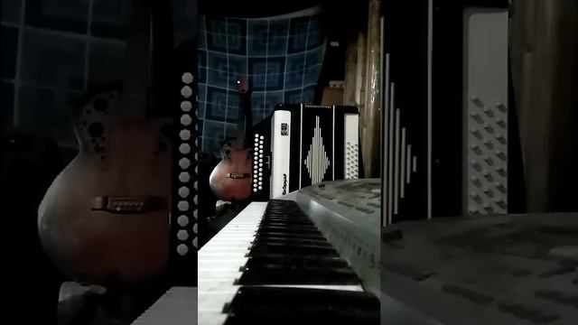 Оригинальная песня Уралочка .Слова и муз Николай Кенор .исполняет автор смотреть онлайн