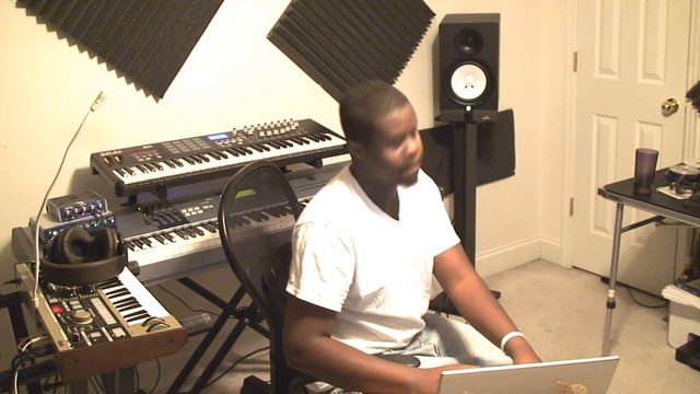@mikekalombo - Making Erika David's track called "Lemme Go" смотреть онлайн