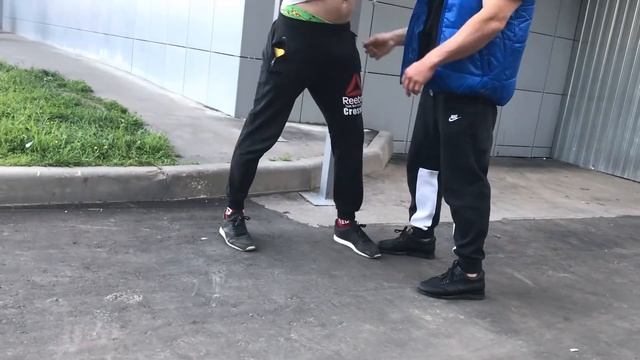 Один против пятерых / Зелимхан напал на Коваленко / И3БИЛИ ТОЛПОЙ ОДНОГО смотреть онлайн
