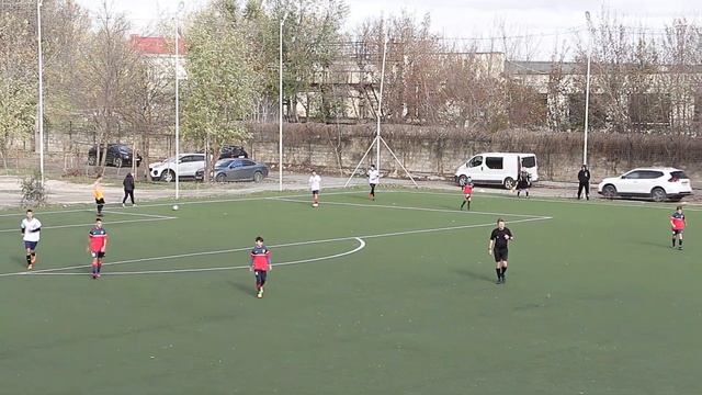 12-11 vs ДФК Скиф. 1 Тайм смотреть онлайн