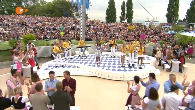 Antonia Aus Tirol - Auf Die Bänke Fertig Los (ZDF-Fernsehgarten 18.09.2016)