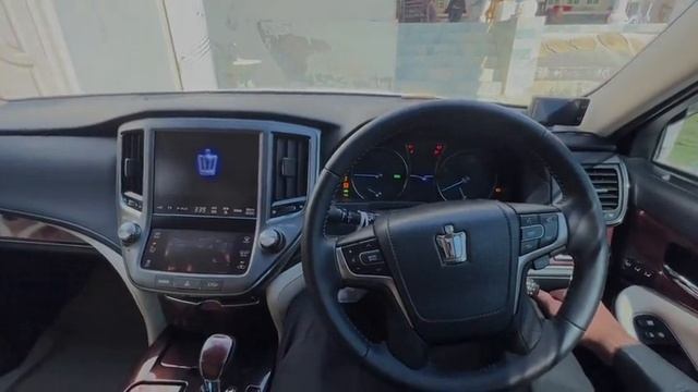 Toyota Crown ? Startup ? Guess Model 2015/2023?