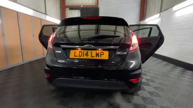 2014 (14) Ford Fiesta 1.0T EcoBoost Titanium Euro 5 (s/s) 5dr смотреть онлайн