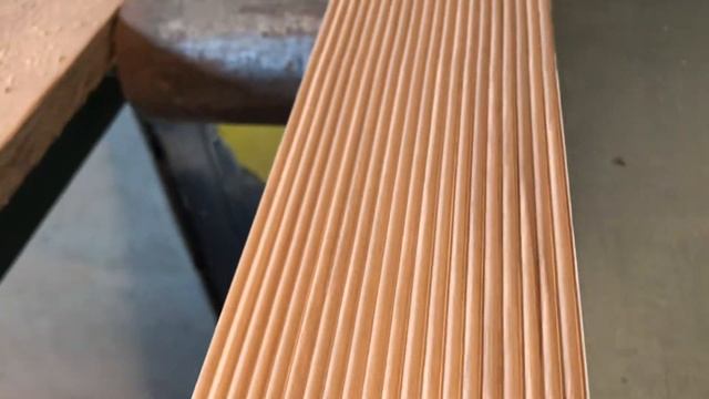 Декинг (Террасная доска) из массива дуба.