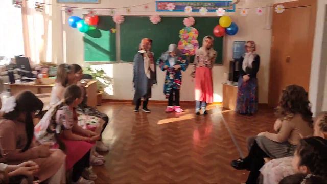 Частушки бабульки на 8 марта смотреть онлайн