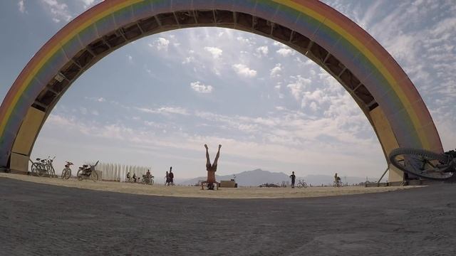 Burning Man 2018 - Aliens & Robots Collide смотреть онлайн