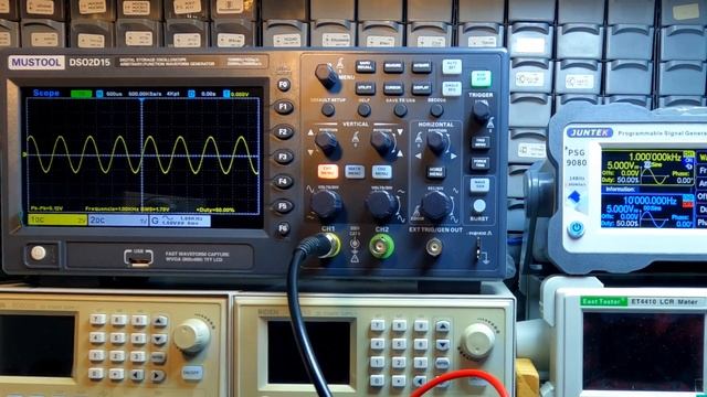 Mustool DSO2D15 - Melhor opção em osciloscópios de entrada - super completo e preciso - 150MHz смотреть онлайн