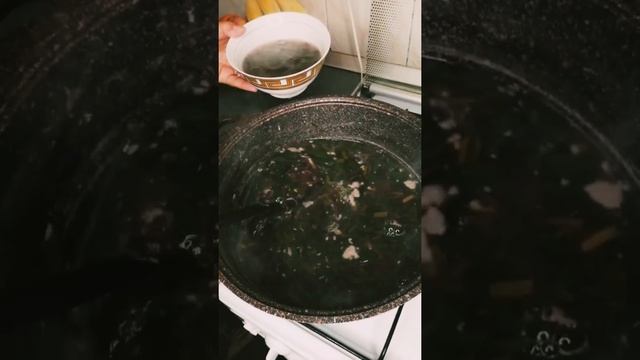 Суп оши Сиехалаф, вкусно полезно/Весеннее блюдо таджиков/ смотреть онлайн