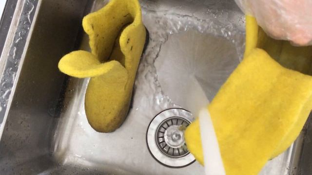 Как стирать обувь из войлока смотреть онлайн