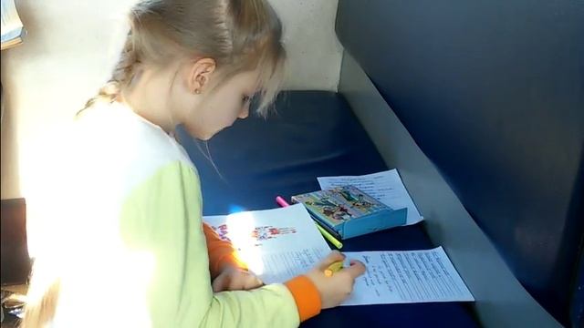 Подписываю открытку бабушке на День Рождения смотреть онлайн