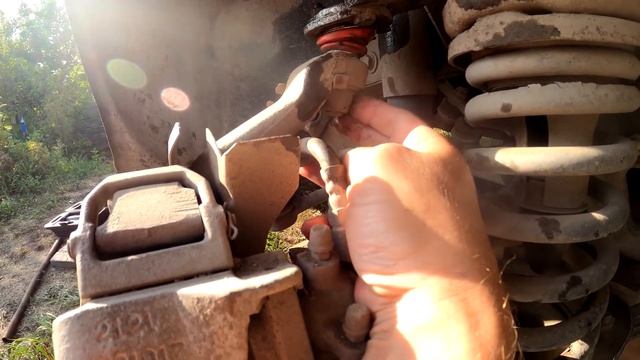 Скрип в передней подвеске Нивы