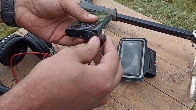 Как подключить любые наушники к металлоискателю XP Deus за КОПЕЙКИ! смотреть онлайн
