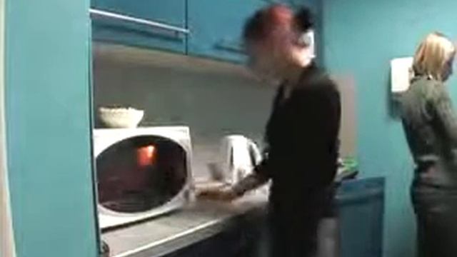 Microwave Monster! смотреть онлайн