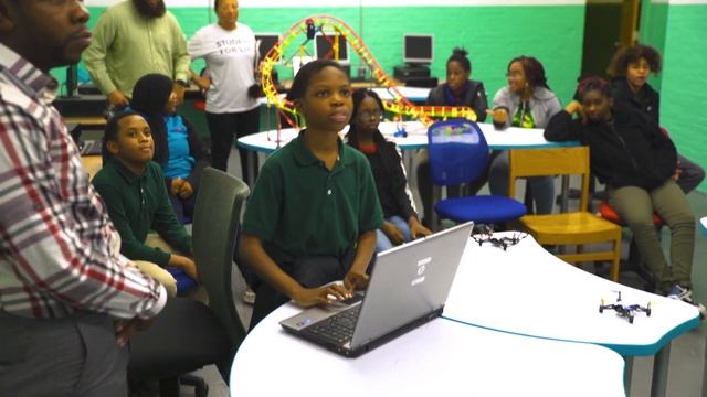 Launch Drone Program In Your Classroom With DroneBlocks смотреть онлайн
