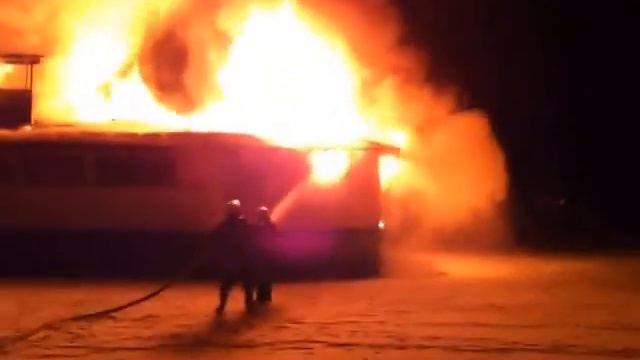 Пожар ресторан поплавок Киев 5 смотреть онлайн