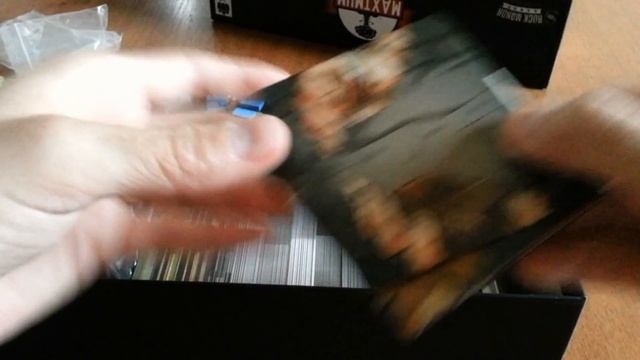 Распаковка настольной игры - Maximum Apocalypse смотреть онлайн