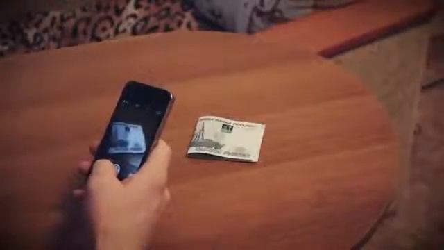 С помощью iPhone такого еще никто не делал смотреть онлайн
