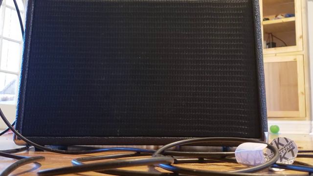 Fender Princeton type circuit. Point to point. Sorry about the bad playing. смотреть онлайн