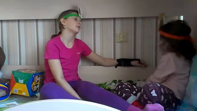 Играем в Друг-Утюг смотреть онлайн