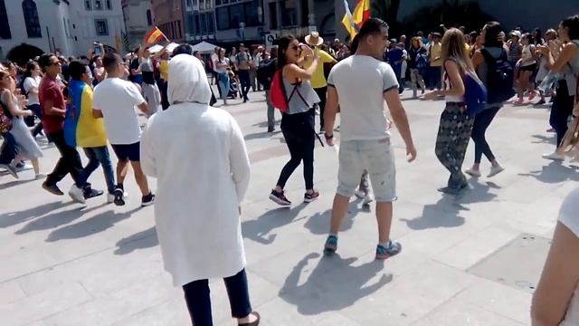 27.07 в Мюнхене на площади старой Ратуши,но,что они исполняют??? смотреть онлайн