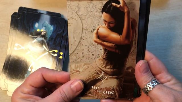 Unboxing Your Heart Knows The Way Oracle Deck by Ellie Shoja смотреть онлайн