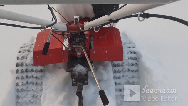 катаюсь на брайте 135 и вологодских гусеницах по рыхлому снегу смотреть онлайн