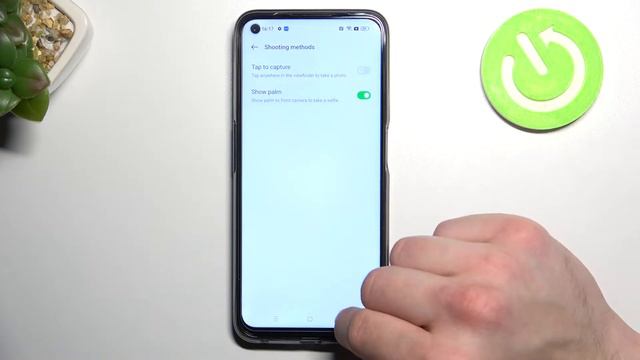 How to Take Selfie Using Palm Gestures in REALME 9 Pro - Camera Settings смотреть онлайн