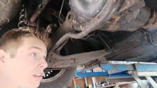Volvo 240 Differential Oil Change - @ThatWhiteVolvo смотреть онлайн