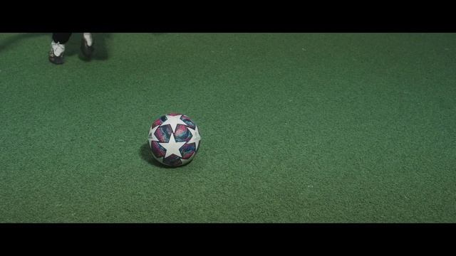 LEARN THE LOW DRIVEN PASS | Ping the ball with power смотреть онлайн