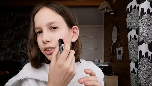 РЕЖУСЬ НОЖОМ? | ПРОВЕРКА ПОМАД смотреть онлайн