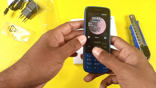 Nokia 225 4G Unboxing & Review | Price In Pakistan смотреть онлайн
