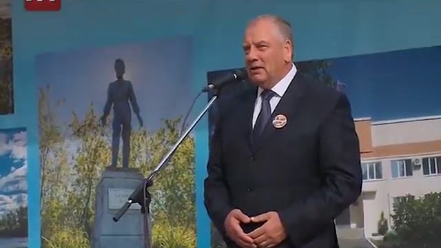 В Окуловке прошли торжества по случаю очередной годовщины образования города смотреть онлайн