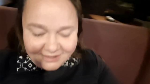 БИЗНЕСМЕНЫ ПРИШЛИ НА БИЗНЕС-ЛАНЧ? смотреть онлайн