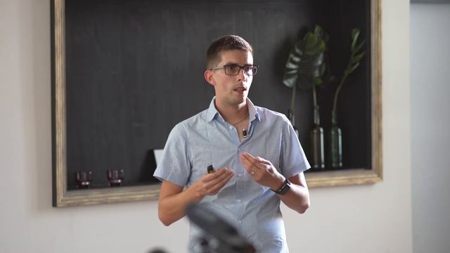 DEV Čtvrtkon #91 - Michal Haták - Náš (git) release proces смотреть онлайн