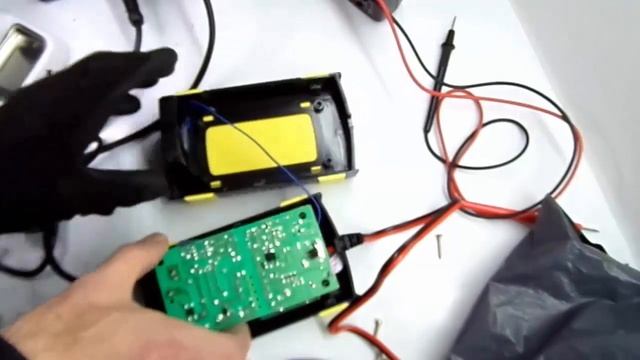 FOXSUR 12V 5A Pulse Repair Battery Charger смотреть онлайн