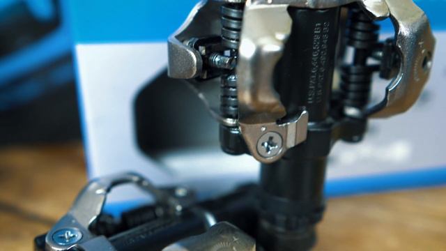 How to choose the BEST BIKE PEDALS // Wiggle Guides 2021 смотреть онлайн