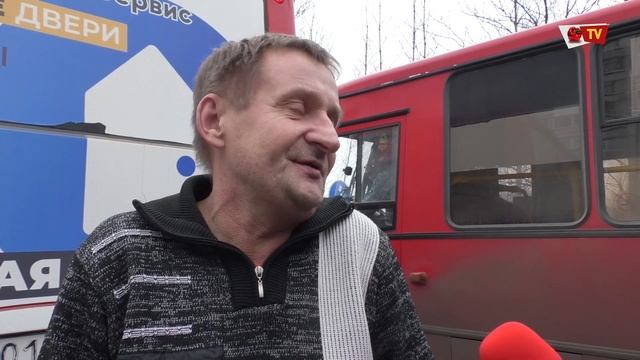 В Ярославле маршрутка возит пассажиров по "коммунистическим" ценам смотреть онлайн