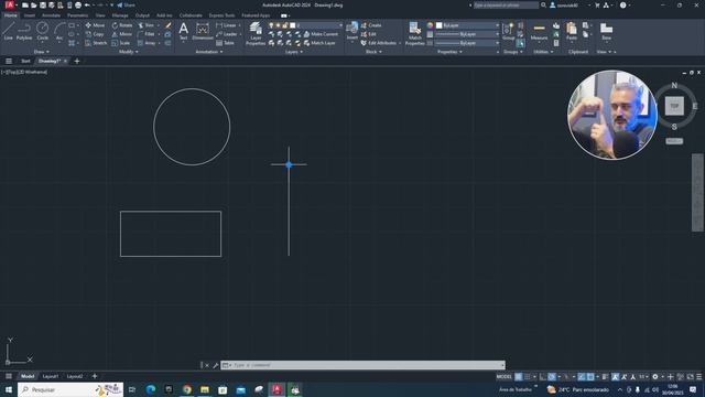 AutoCAD 2024 - Outra forma de mover elementos смотреть онлайн