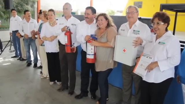 ENTREGA EFRAIN DE LEÓN EQUIPO DE SEGURIDAD A PLANTELES EDUCATIVOS... смотреть онлайн