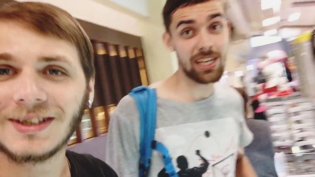 Серия #12 Ужасная ночь в компьютерном клубе! Утренняя прогулка по моностырю! Сделали тунели роме! смотреть онлайн