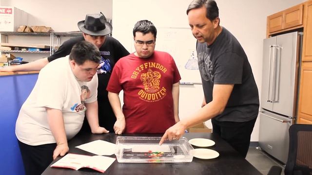 Mad Science Candy Comets смотреть онлайн