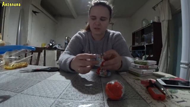 короче говоря ,обзор покупок/что в киндер сюрпризе/домик в деревне смотреть онлайн