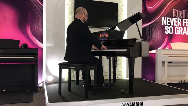 Yamaha Clavinova CLP765GP Digital Grand Piano смотреть онлайн