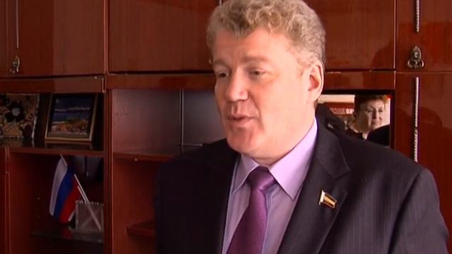 Депутат ведет приём смотреть онлайн