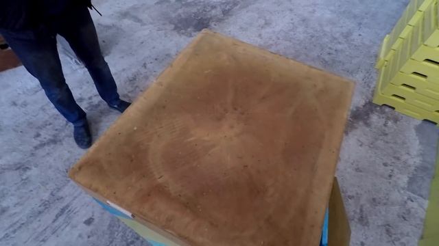 Разрушаются ли от ультрафиолета ульи ППУНижегородец? Подготовка к покраске. смотреть онлайн